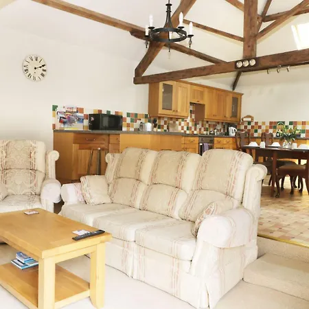 بيت للعطل The Old Coach House بيكرينغ
